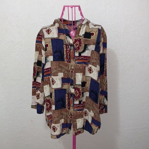 Colorful button up blouse with hood - Picture 3 of 16